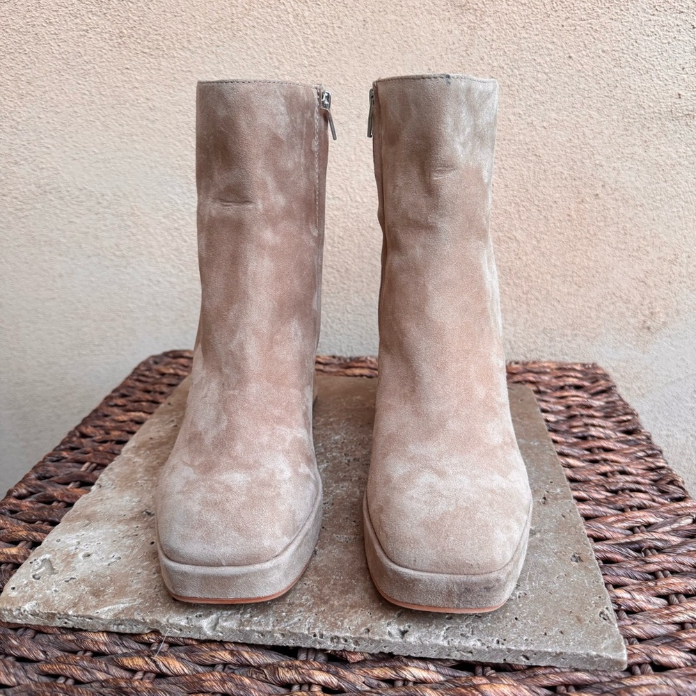Dolce Vita Ulyses Beige Suede Ankle Boots Womens  8.5 - Picture 5 of 16
